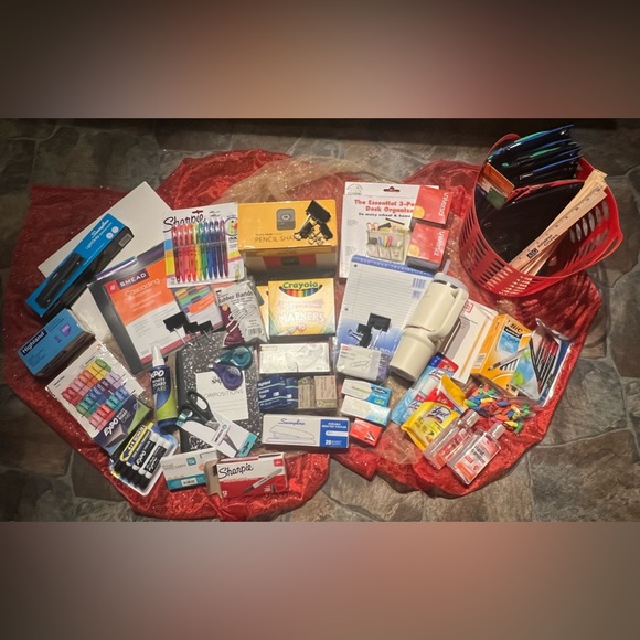 NWT: Teacher Mini Starter Kit Over 100 Items - Picture 2 of 8